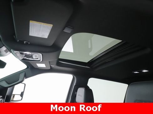 Used 2025 GMC Sierra 2500 AT4 w/ AT4 Premium Plus Package image 18