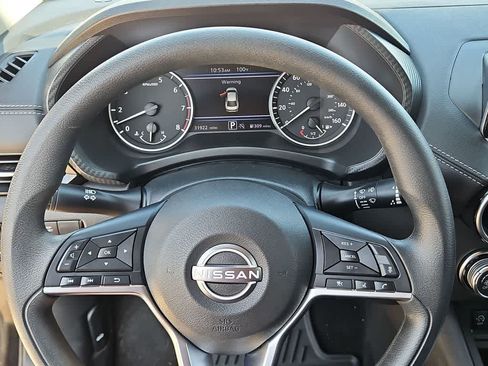 Used 2025 Nissan Sentra SV w/ Trunk Package FWD image 25