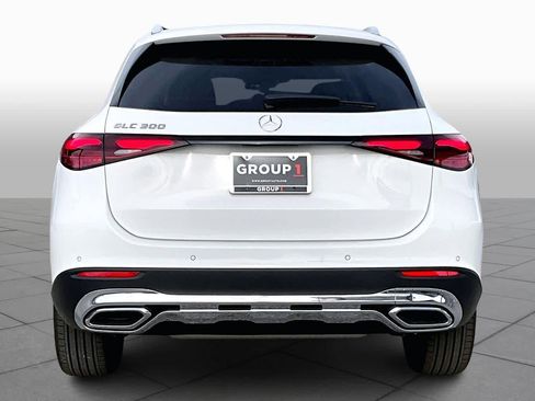 New 2026 Mercedes-Benz GLC 300 image 5