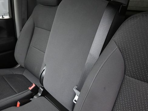 Used 2022 GMC Sierra 2500 Pro w/ Convenience Package image 24