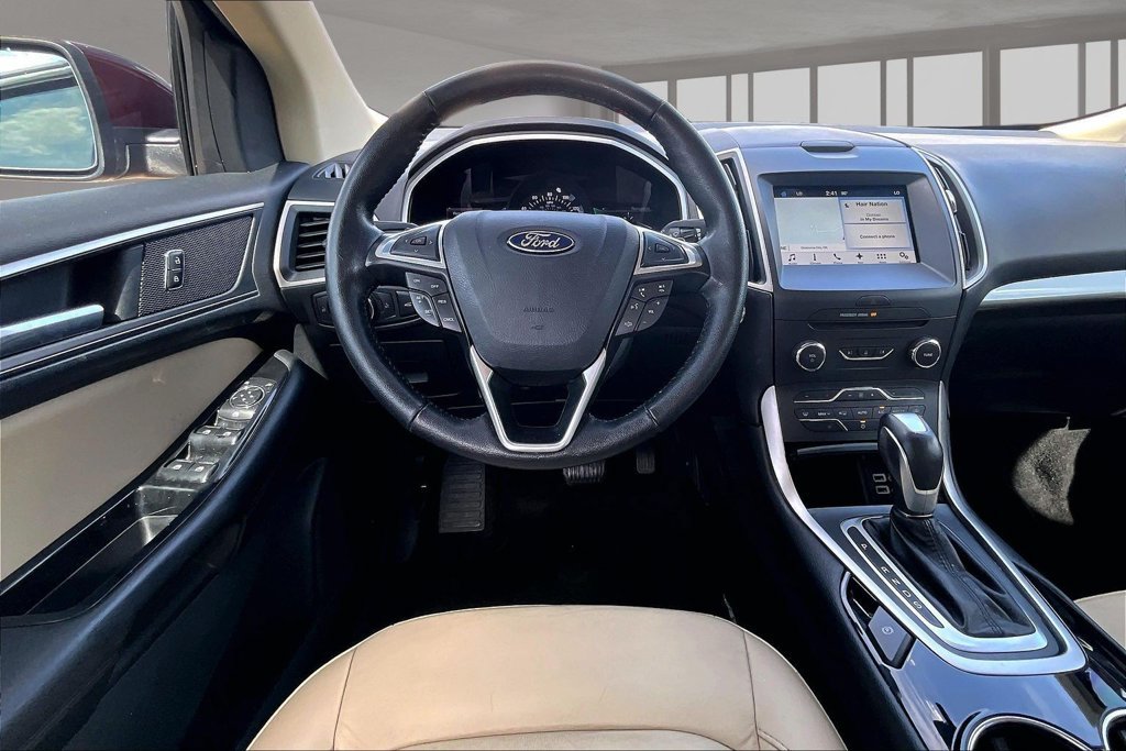 Used 2016 Ford Edge SEL w/ Equipment Group 201A FWD image 5