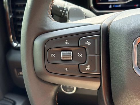 Used 2024 GMC Sierra 1500 AT4 w/ Technology Package image 19