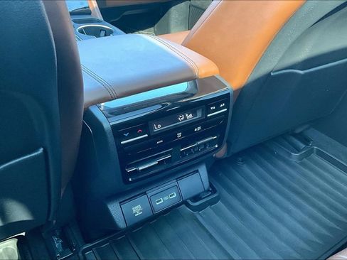Used 2024 Acura MDX SH-AWD w/ Technology Package image 31