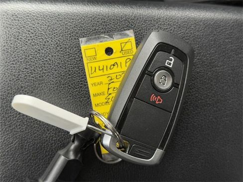 Certified 2021 Ford EcoSport SE image 14