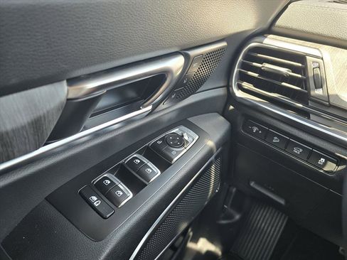 Used 2023 Kia Telluride SX Prestige AWD/4WD image 22