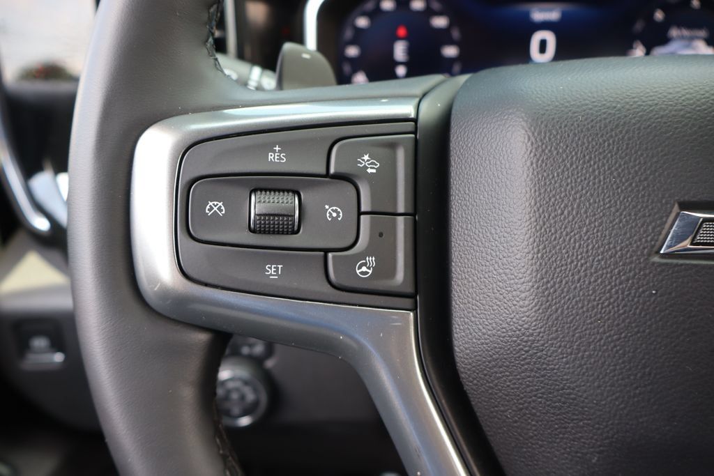 Used 2025 Chevrolet Silverado 1500 LT Trail Boss w/ Convenience Package II AWD/4WD image 7