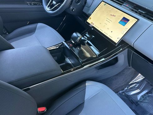 Certified 2025 Land Rover Range Rover Sport SV Edition Two AWD/4WD image 33