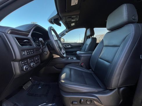 Used 2023 Chevrolet Tahoe Z71 w/ Luxury Package image 9