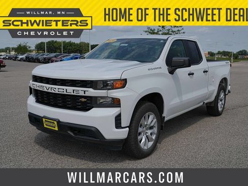 Used 2020 Chevrolet Silverado 1500 Custom w/ Trailering Package AWD/4WD image 1