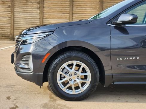 Used 2022 Chevrolet Equinox LT FWD image 16