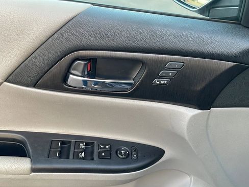 Used 2015 Honda Accord EX-L image 15