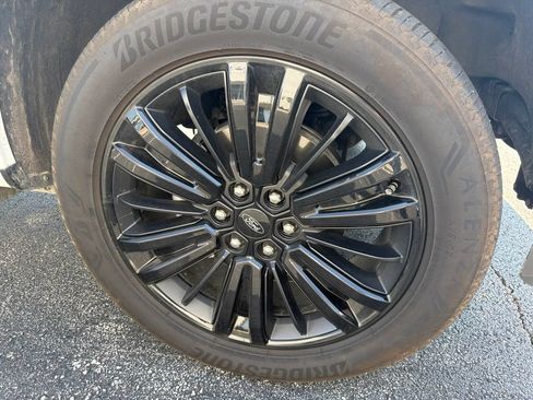 Used 2025 Ford F150 Platinum w/ Equipment Group 702A High AWD/4WD image 8