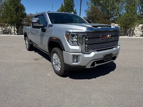 Used 2022 GMC Sierra 2500 Denali w/ Denali Ultimate Package AWD/4WD image 14
