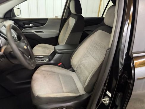 Used 2022 Chevrolet Equinox LS w/ LS Convenience Package FWD image 23