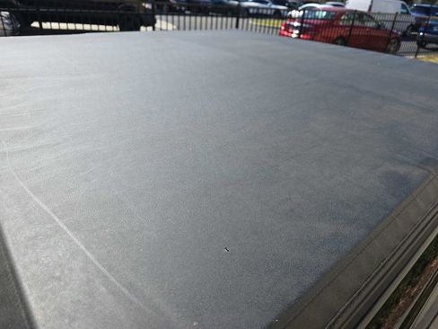 Used 2023 Chevrolet Colorado Z71 w/ Z71 Convenience Package 2 image 24