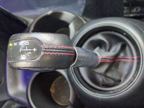 Used 2019 MINI Cooper S w/ Premium Package image 10