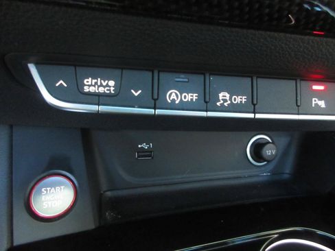 Used 2021 Audi S4 Premium Plus w/ Premium Plus Package AWD/4WD image 78