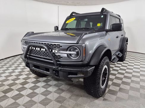 Used 2023 Ford Bronco Badlands w/ Sasquatch Package AWD/4WD image 7