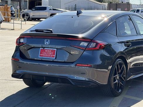 Used 2025 Honda Civic Sport image 7