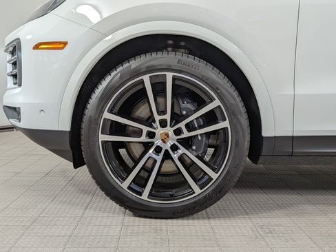 New 2026 Porsche Cayenne AWD/4WD image 27