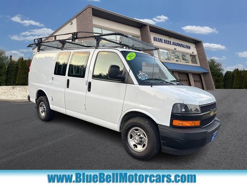 Used 2021 Chevrolet Express 2500 w/ Driver Convenience Package RWD image 1