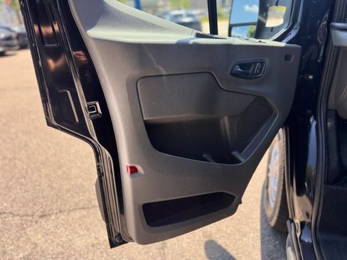 Used 2024 Ford Transit 350 XLT RWD image 12