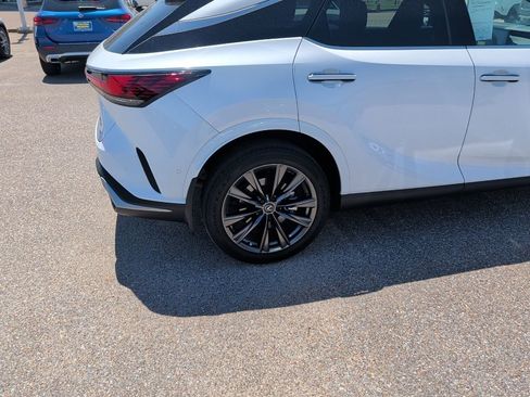 Used 2024 Lexus RX 350 F Sport w/ Convenience Package image 2