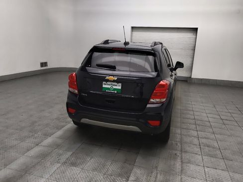 Used 2021 Chevrolet Trax LT w/ Driver Confidence Package FWD image 7