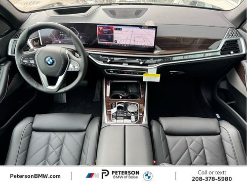 New 2026 BMW X5 xDrive50e w/ Premium Package AWD/4WD image 11