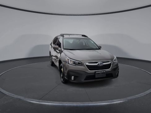 Used 2022 Subaru Outback Premium image 2