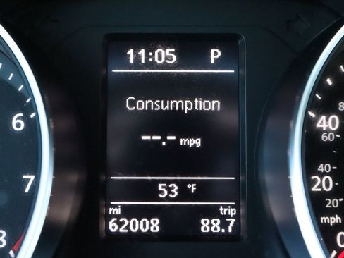 Used 2017 Volkswagen Jetta SE image 47