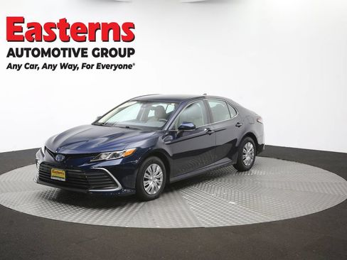 Used 2021 Toyota Camry LE FWD image 54