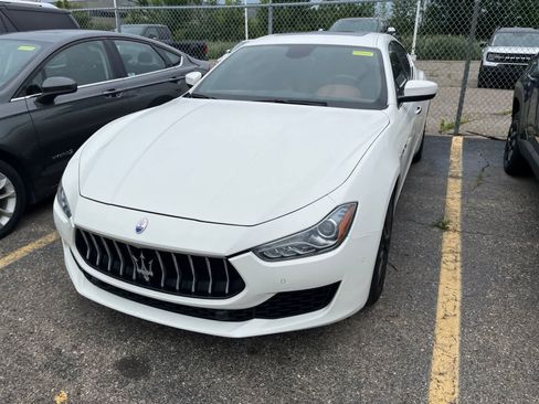 Used 2018 Maserati Ghibli S Q4 AWD/4WD image 4