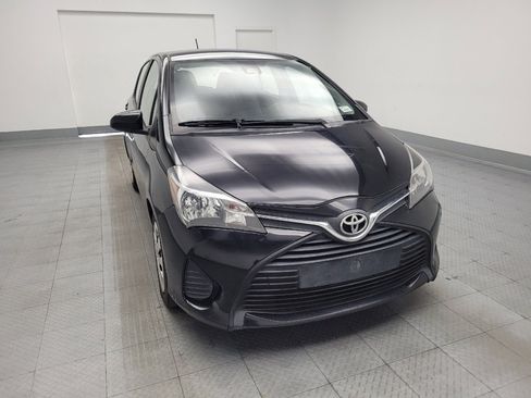 Used 2017 Toyota Yaris L w/ Carpet Mat Package FWD image 14