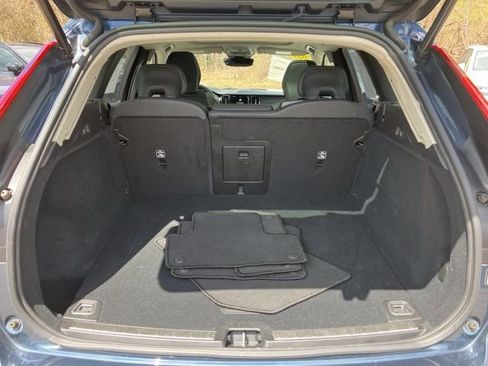 Certified 2025 Volvo XC60 B5 Plus AWD/4WD image 20