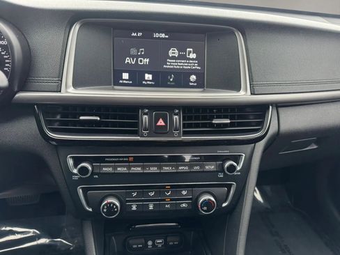 Used 2018 Kia Optima LX FWD image 17