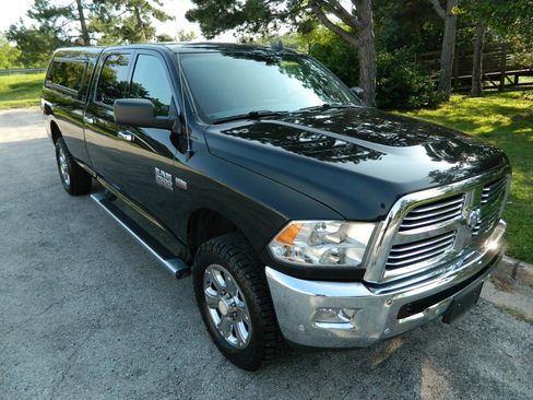 Used 2018 RAM 2500 Big Horn AWD/4WD image 3