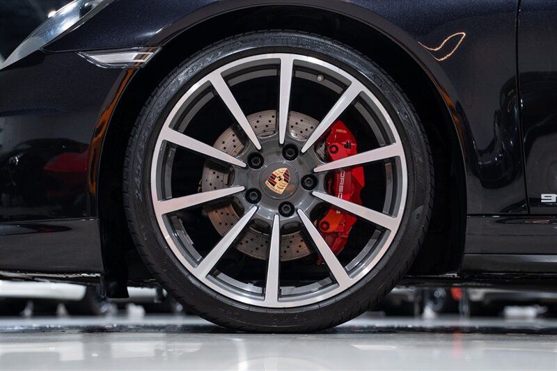 Used 2014 Porsche 911 Carrera 4S AWD/4WD image 12