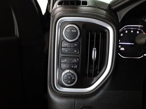 Used 2022 GMC Sierra 2500 AT4 image 18