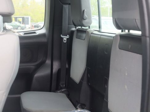 Used 2018 Toyota Tacoma SR w/ SR Convenience Package AWD/4WD image 19
