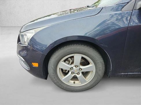 Used 2016 Chevrolet Cruze LT FWD image 14