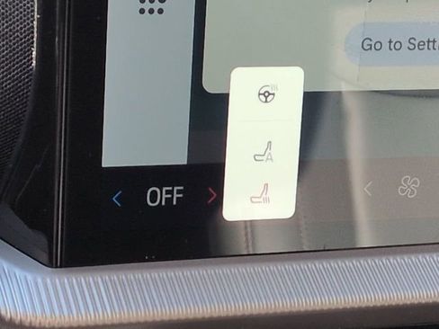 New 2026 Ford Explorer Active w/ Active Comfort Package image 28