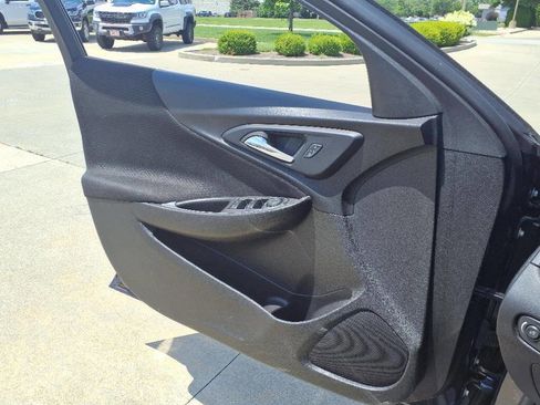 Used 2023 Chevrolet Malibu LT image 21