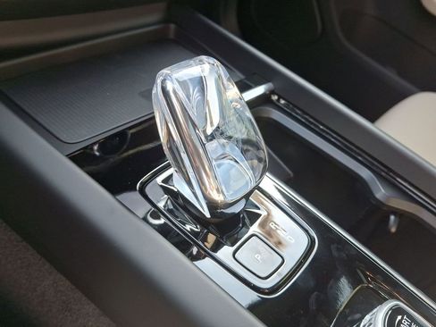 New 2026 Volvo XC60 B5 Plus w/ Protection Package Premier image 15