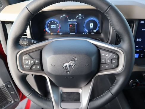 New 2025 Ford Bronco Big Bend image 3