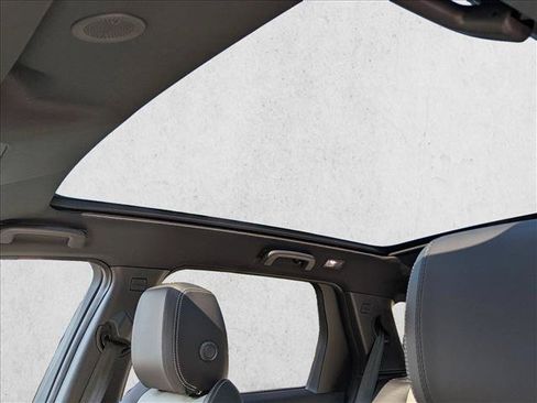 New 2026 Land Rover Discovery Sport Landmark AWD/4WD image 15