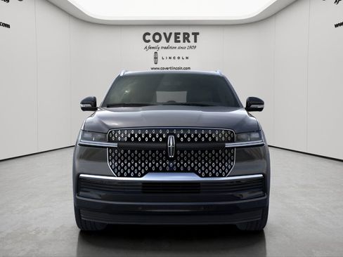 New 2026 Lincoln Navigator L Reserve image 6