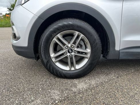Used 2017 Hyundai Santa Fe Sport FWD image 24