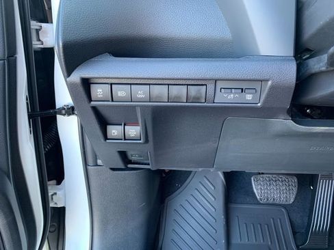 New 2026 Toyota Sienna XLE Woodland Edition AWD/4WD image 33