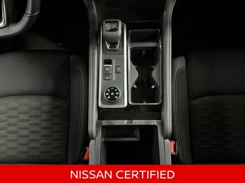Certified 2025 Nissan Pathfinder SV image 24